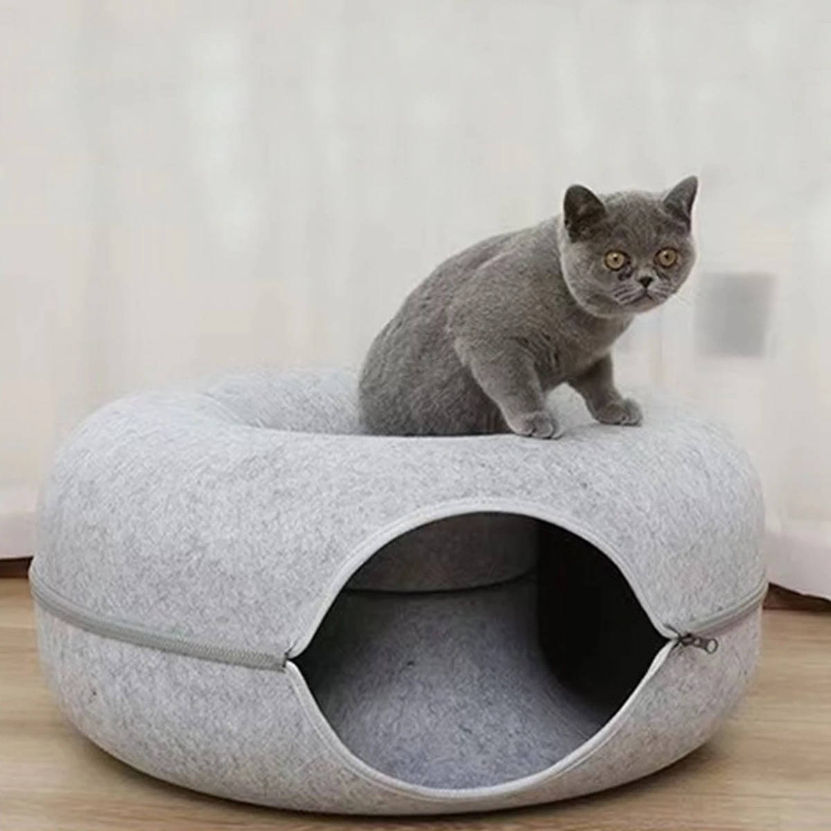 Cat's Cozy Felt Donut Bed | Scratch-Resistant Multi-Cat Hideaway 5