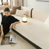 All-Season Breathable Chenille Scratch-Resistant Sofa Protection Comfy Couch Cover