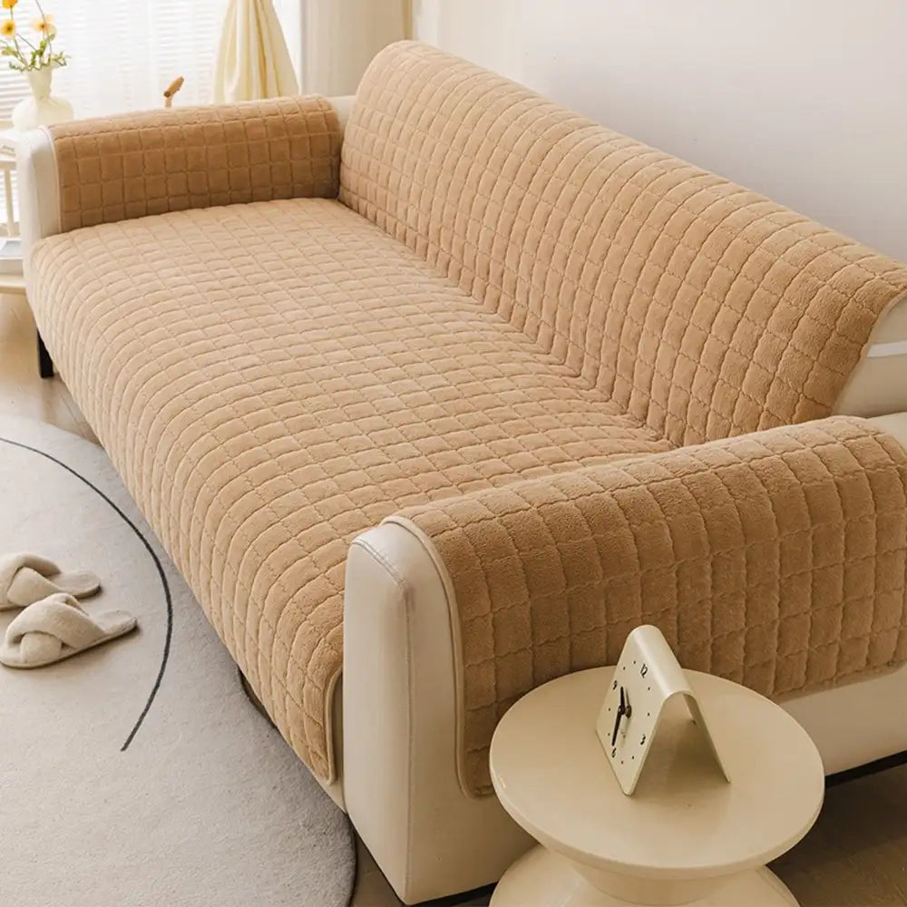 One-Piece Soft Pet-Friendly Short Plush Sofa Protection Non-Slip Snug Couch Cover