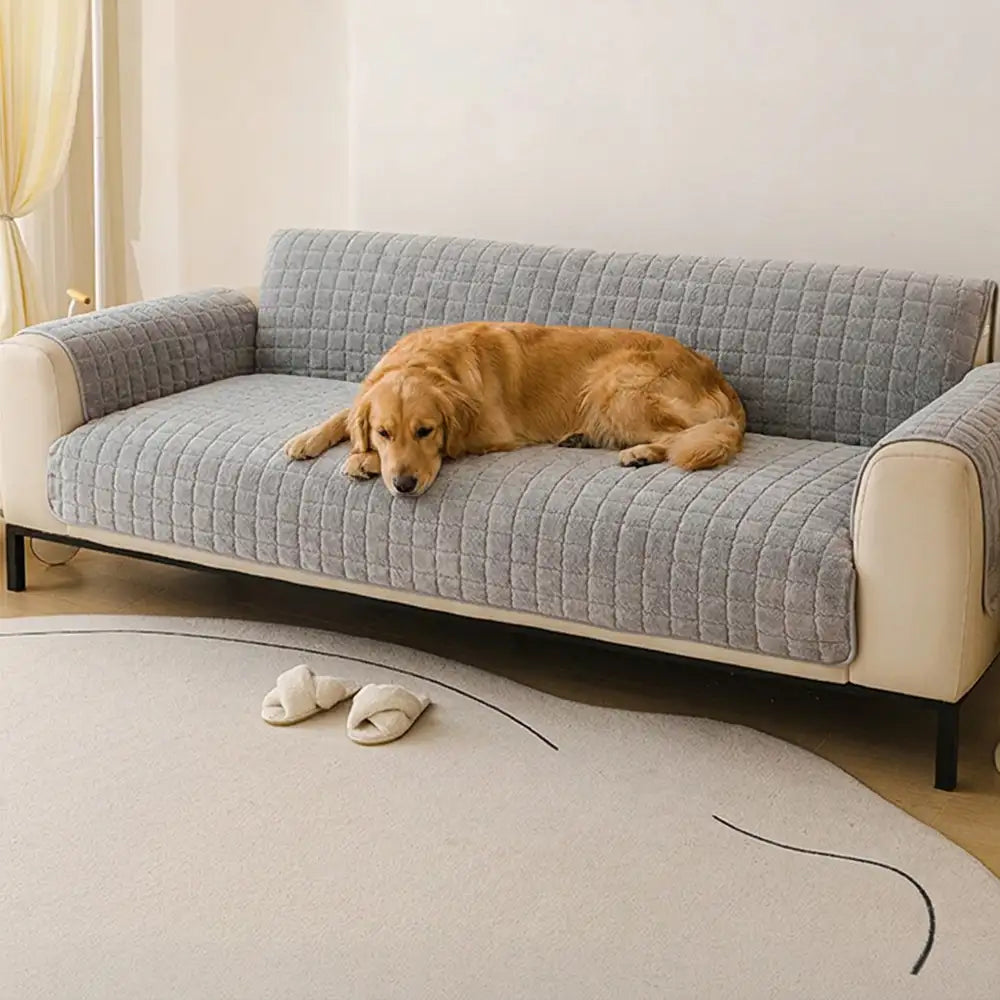 One-Piece Soft Pet-Friendly Short Plush Sofa Protection Non-Slip Snug Couch Cover