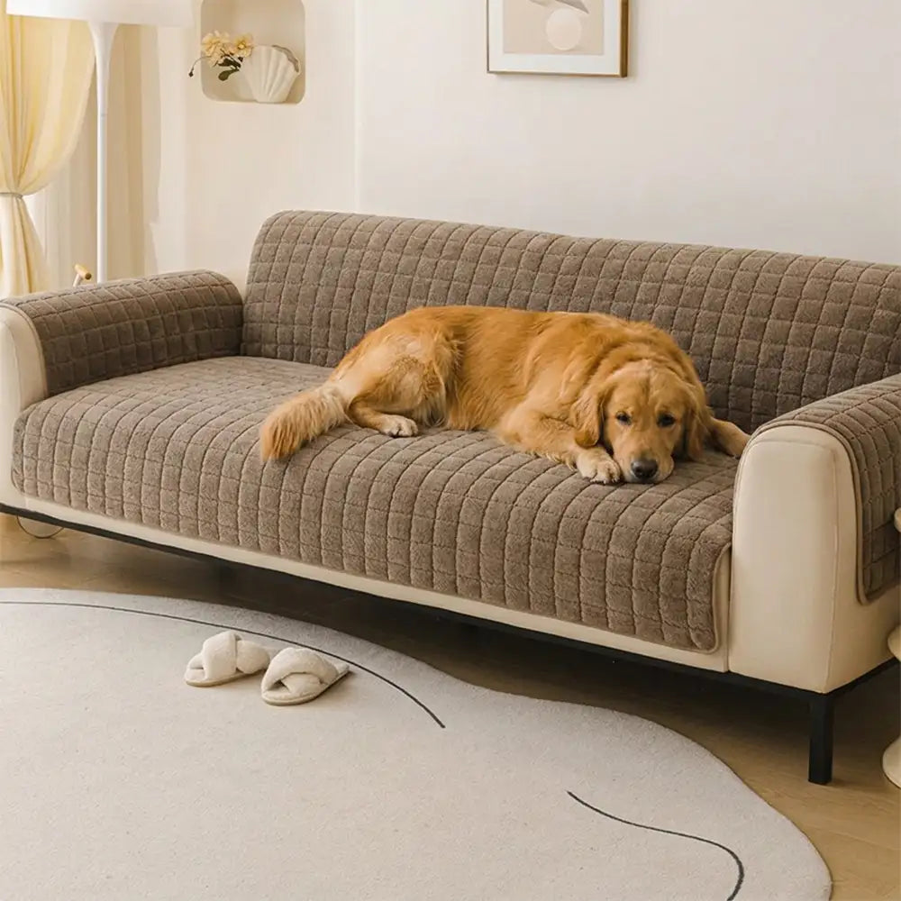 One-Piece Soft Pet-Friendly Short Plush Sofa Protection Non-Slip Snug Couch Cover