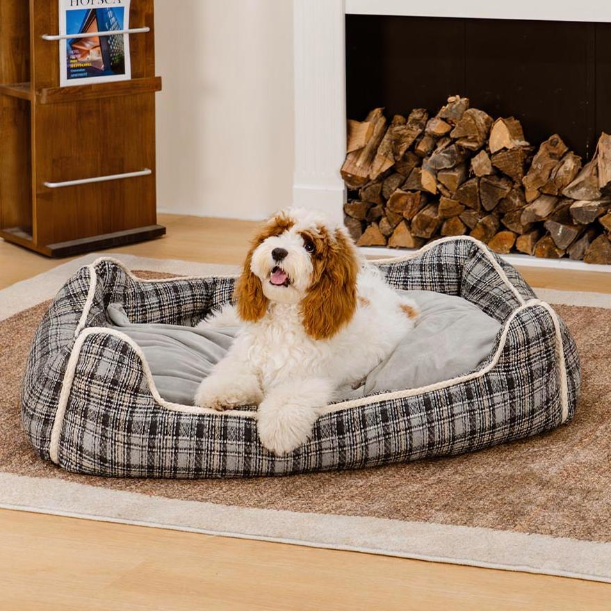 Pet's Cozy Crystal Velvet Dog Bed | Supportive Removable Bolster for Comfort 4