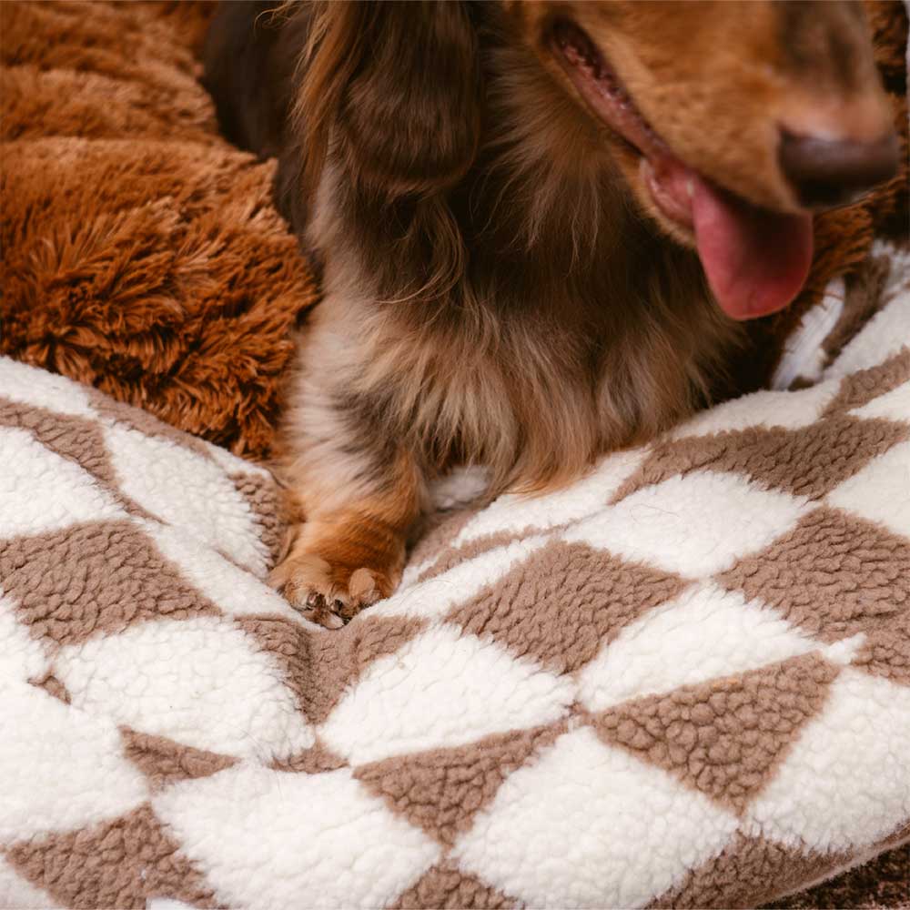 Pet's Cozy Faux Lambswool Dog Bed | Classic Argyle Design with Supportive Bolsters 7