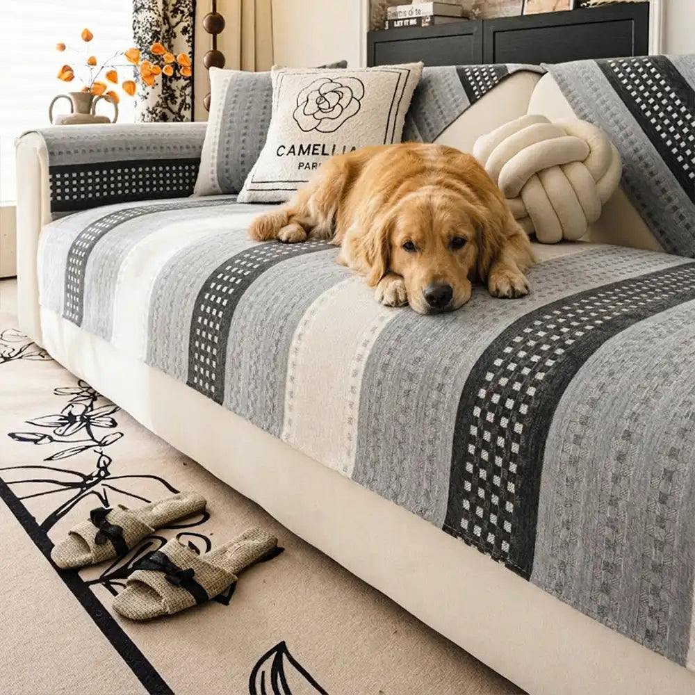 Skin-Friendly Breathable Chenille Sofa Protection Scratch-Resistant Non-Slip Reinforced Couch Cover