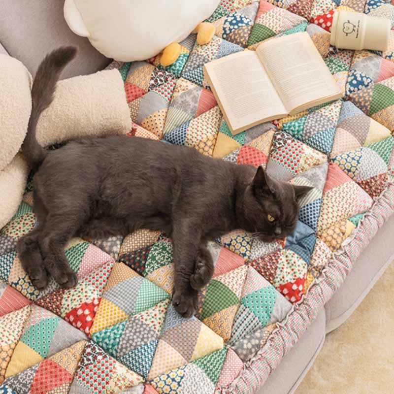 Garden Chic Cotton Protective Cozy Couch Cover